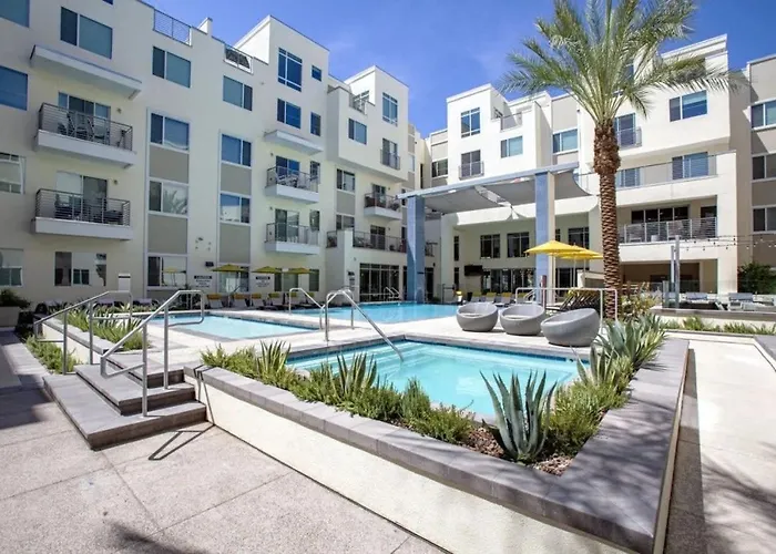 Paradise Cozysuites Under The Palms With Jacuzzi 18 * Phoenix
